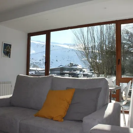 Amplio Y Acogedor, En Plaza De Pradollano Sierra Nevada