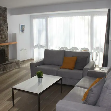 Amplio Y Acogedor, En Plaza De Pradollano