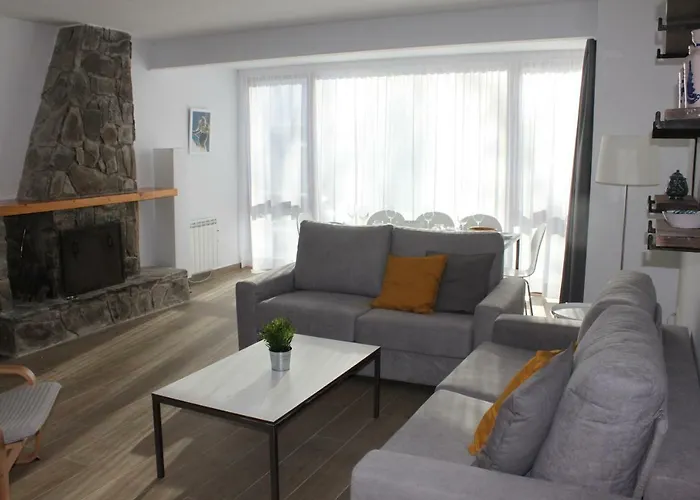 Amplio Y Acogedor, En Plaza De Pradollano