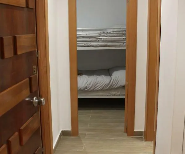 Amplio Y Acogedor, En Plaza De Pradollano Apartmán